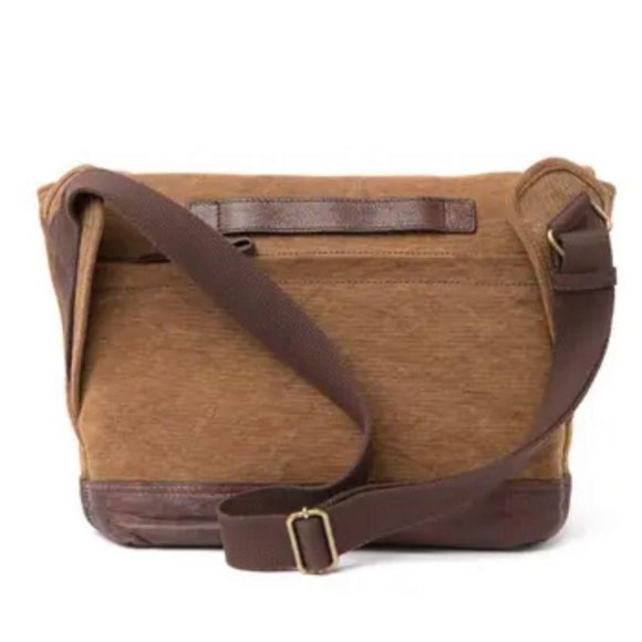 (Sold) FRYE & Co. Jackson Messenger Bag NWT Unisex - Picture 3 of 12